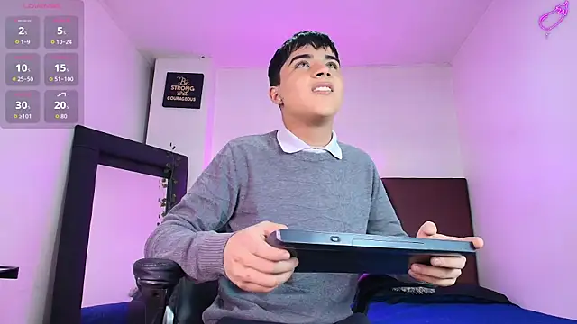 Lucass love online show from November 12, 2025, 4:22 pm