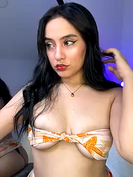 Snapshot of lunatorch chatting on November 14, 2025, 5:16 pm lunatorch online show from November 14, 2025, 5:16 pm