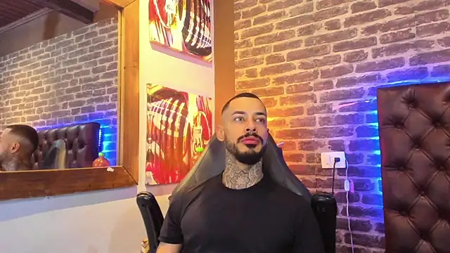 Snapshot of VinzenzRizzo chatting on December 4, 2025, 4:33 am VinzenzRizzo online show from December 4, 2025, 4:33 am