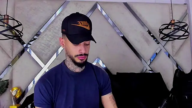 Snapshot of VinzenzRizzo chatting on November 21, 2025, 5:06 am VinzenzRizzo online show from November 21, 2025, 5:06 am