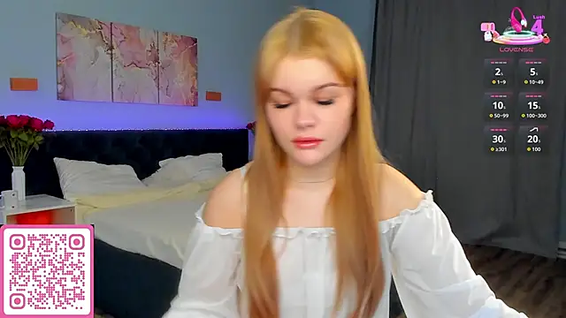 Snapshot of ShyEmma_ chatting on November 18, 2025, 1:10 am ShyEmma online show from November 18, 2025, 1:10 am