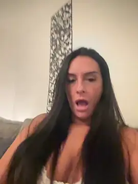 Snapshot of Islaymae_gilf chatting on September 19, 2025, 10:25 pm Islaymae gilf online show from September 19, 2025, 10:25 pm