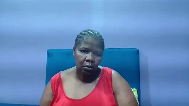 Snapshot of NaughtyChubbyZoe chatting on October 9, 2025, 5:08 am NaughtyChubbyZoe online show from October 9, 2025, 5:08 am