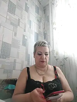 StarNicole online show from November 13, 2025, 6:06 am