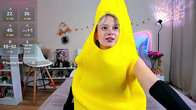 Snapshot of EmiSoul chatting on October 31, 2025, 4:31 am EmiSoul online show from October 31, 2025, 4:31 am