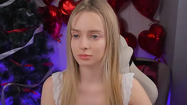 JuliaBrewwer online show from March 31, 2026, 3:25 pm