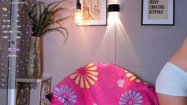 Snapshot of dulce_fiore07 chatting on November 6, 2025, 12:42 pm dulce fiore07 online show from November 6, 2025, 12:42 pm