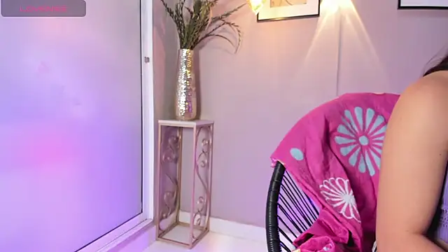 Snapshot of dulce_fiore07 chatting on September 25, 2025, 12:44 pm dulce fiore07 online show from September 25, 2025, 12:44 pm