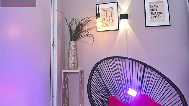 Snapshot of dulce_fiore07 chatting on October 22, 2025, 12:37 pm dulce fiore07 online show from October 22, 2025, 12:37 pm