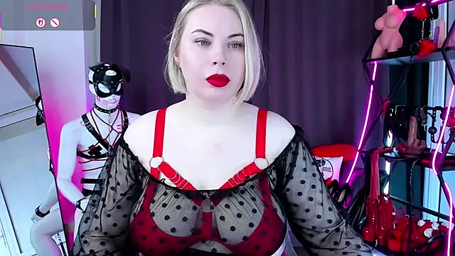 Anna Maxwell online show from May 18, 2026, 2:01 am