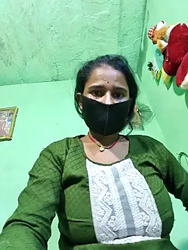 Snapshot of PIHU999 chatting on November 6, 2025, 2:10 pm PIHU999 online show from November 6, 2025, 2:10 pm