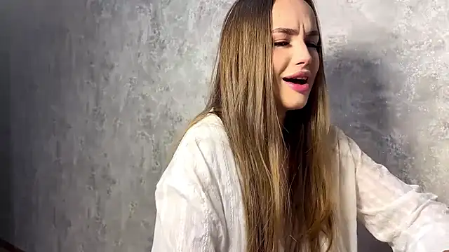 Snapshot of LushMira chatting on November 11, 2025, 6:58 pm LushMira online show from November 11, 2025, 6:58 pm