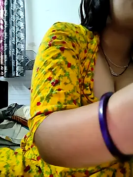 Snapshot of MISS_RIYA14 chatting on October 1, 2025, 5:23 am MISS RIYA14 online show from October 1, 2025, 5:23 am