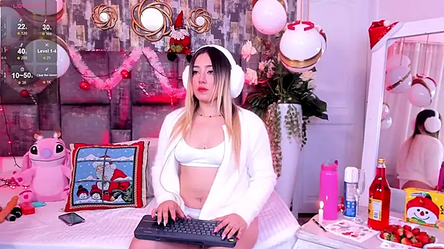 Snapshot of PatyLawrence chatting on December 14, 2025, 4:40 am PatyLawrence online show from December 14, 2025, 4:40 am