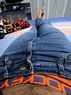 Snapshot of black-beast123 chatting on November 30, 2025, 1:45 pm black-beast123 online show from November 30, 2025, 1:45 pm