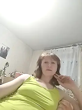Flower2931 online show from May 1, 2026, 6:46 pm