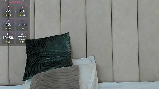  Zahiira  online show from December 2, 2025, 12:29 pm