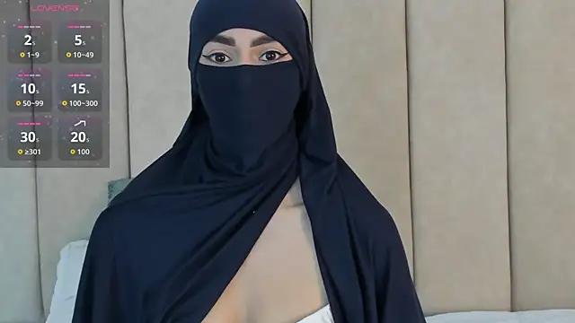  Zahiira  online show from November 21, 2025, 12:15 pm