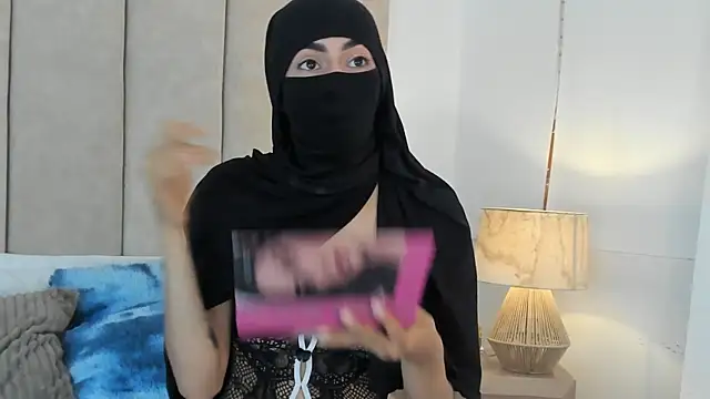  Zahiira  online show from May 7, 2026, 12:08 pm