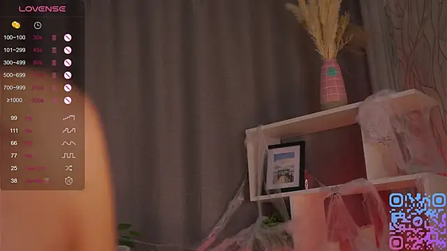 Snapshot of DaisyBlaze chatting on October 29, 2025, 4:50 pm DaisyBlaze online show from October 29, 2025, 4:50 pm