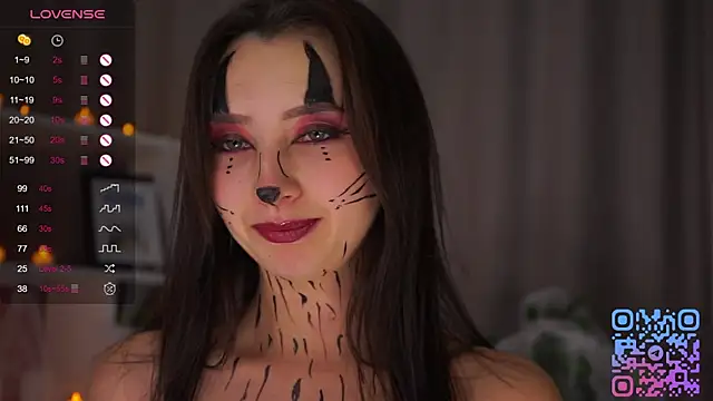 Snapshot of DaisyBlaze chatting on October 31, 2025, 4:58 pm DaisyBlaze online show from October 31, 2025, 4:58 pm