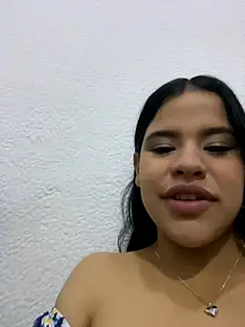 Aisha poweer online show from October 11, 2025, 2:56 am