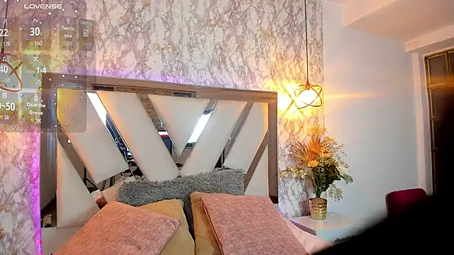 Snapshot of Aisha_poweer chatting on October 13, 2025, 2:57 am Aisha poweer online show from October 13, 2025, 2:57 am