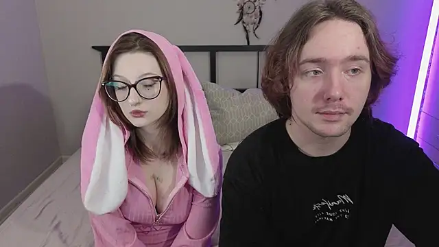 Snapshot of ellen_and_danny chatting on December 22, 2025, 5:46 pm ellen and danny online show from December 22, 2025, 5:46 pm