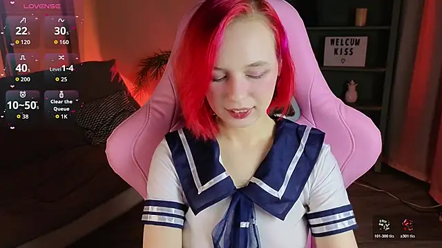 Snapshot of NaomiYoru chatting on December 3, 2025, 8:30 pm NaomiYoru online show from December 3, 2025, 8:30 pm