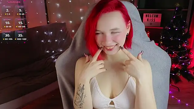 Snapshot of NaomiYoru chatting on December 18, 2025, 8:34 pm NaomiYoru online show from December 18, 2025, 8:34 pm