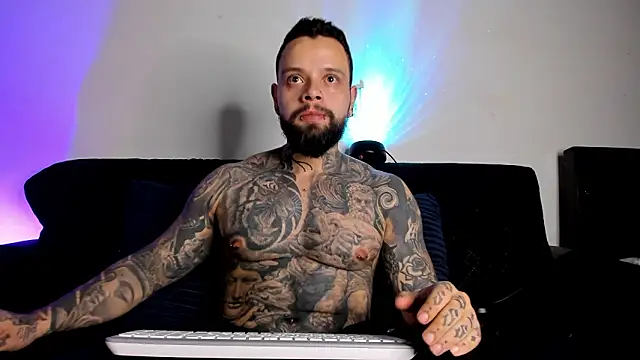 Snapshot of natevillage chatting on February 27, 2026, 12:11 am natevillage online show from February 27, 2026, 12:11 am