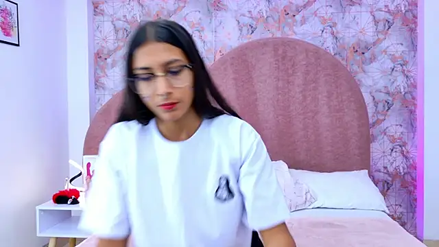 Snapshot of RavenGloomy chatting on November 13, 2025, 7:51 pm RavenGloomy online show from November 13, 2025, 7:51 pm