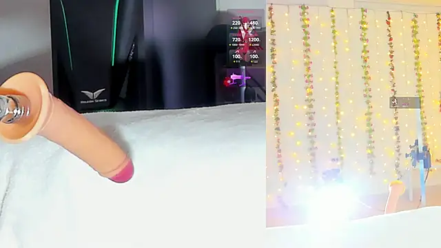 Kitty  Rose   online show from April 15, 2026, 10:10 am