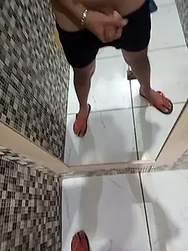 Alejandro260785 online show from January 5, 2026, 11:52 pm