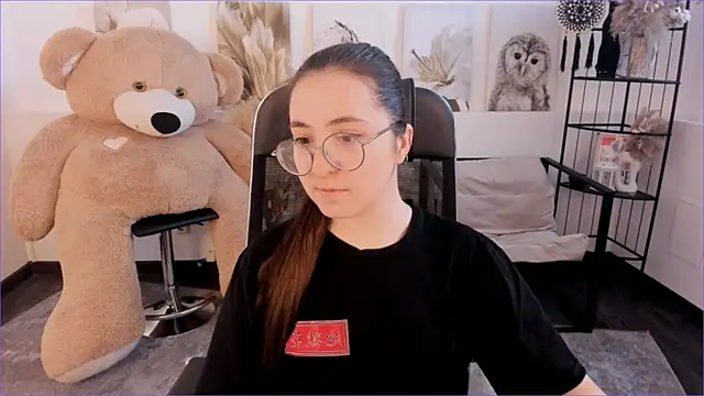 Snapshot of VirtuallVoyant chatting on January 16, 2026, 6:50 am VirtuallVoyant online show from January 16, 2026, 6:50 am