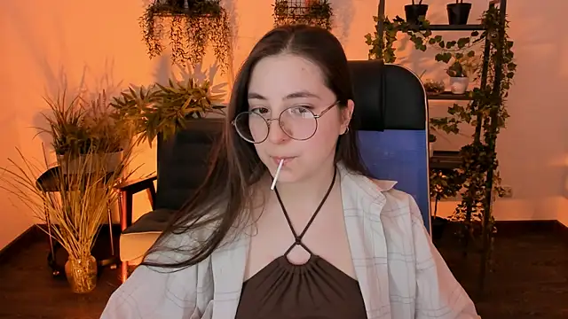 Snapshot of VirtuallVoyant chatting on January 17, 2026, 12:48 am VirtuallVoyant online show from January 17, 2026, 12:48 am