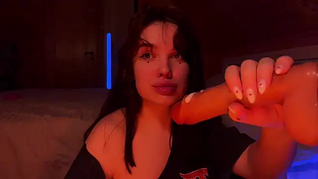 Crucio online show from February 21, 2026, 9:06 pm