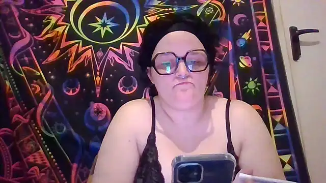 Snapshot of moulette7 chatting on April 23, 2026, 6:42 pm moulette7 online show from April 23, 2026, 6:42 pm