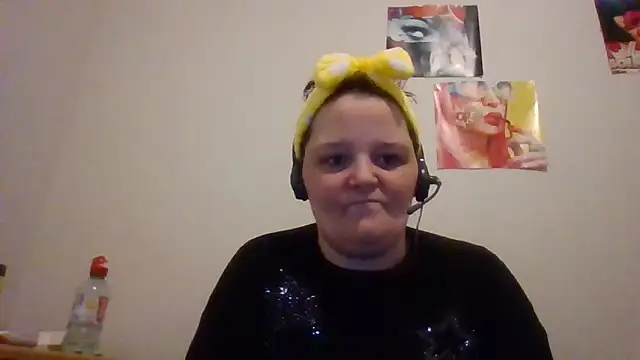 Snapshot of moulette7 chatting on June 8, 2026, 2:17 pm moulette7 online show from June 8, 2026, 2:17 pm