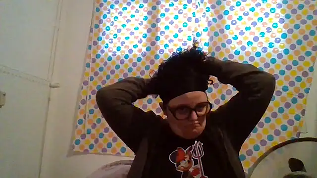 Snapshot of moulette7 chatting on April 21, 2026, 7:04 am moulette7 online show from April 21, 2026, 7:04 am