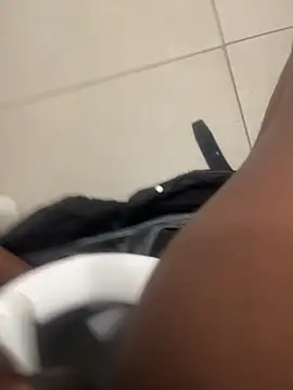 kamo012000 online show from April 24, 2026, 11:56 am