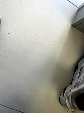 Snapshot of kamo012000 chatting on November 18, 2025, 10:40 am kamo012000 online show from November 18, 2025, 10:40 am