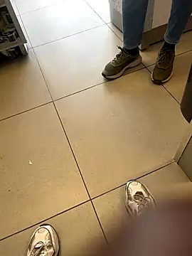 Snapshot of kamo012000 chatting on October 6, 2025, 8:37 am kamo012000 online show from October 6, 2025, 8:37 am