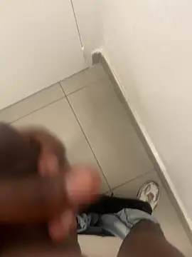 Snapshot of kamo012000 chatting on November 12, 2025, 2:21 pm kamo012000 online show from November 12, 2025, 2:21 pm