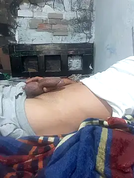 Snapshot of elvergu666 chatting on January 7, 2026, 12:32 pm elvergu666 online show from January 7, 2026, 12:32 pm