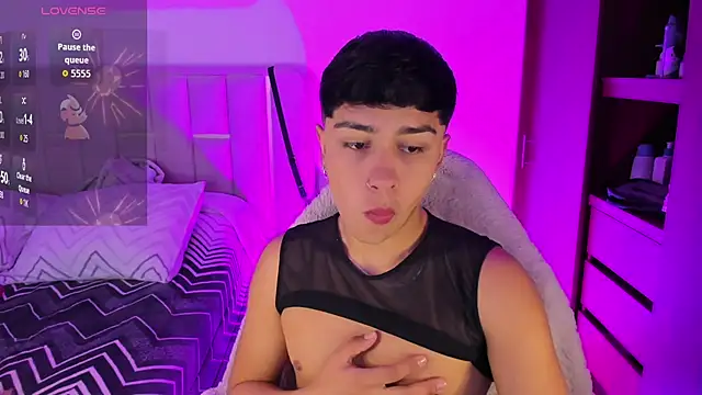 Matheewx m online show from February 28, 2026, 6:40 pm