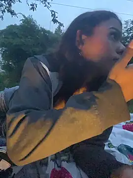 cam11 07 online show from March 27, 2026, 11:27 pm