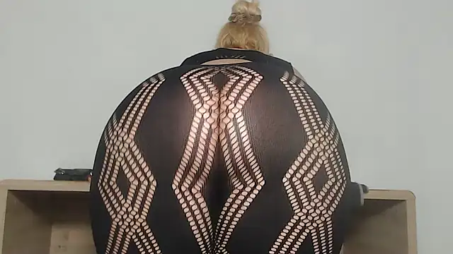 Snapshot of clarabbw47 chatting on February 27, 2026, 8:52 pm clarabbw47 online show from February 27, 2026, 8:52 pm