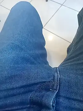 Snapshot of svvagesexyy chatting on December 18, 2025, 7:46 am svvagesexyy online show from December 18, 2025, 7:46 am