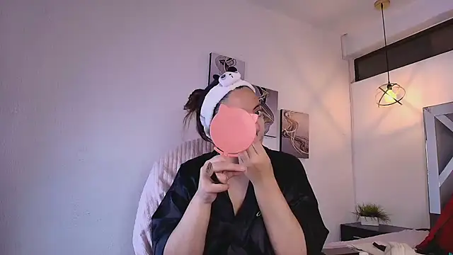 Rossi ss1 online show from April 19, 2026, 3:07 am